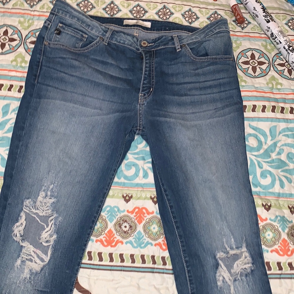 Cropped skinny jeans, size 15.